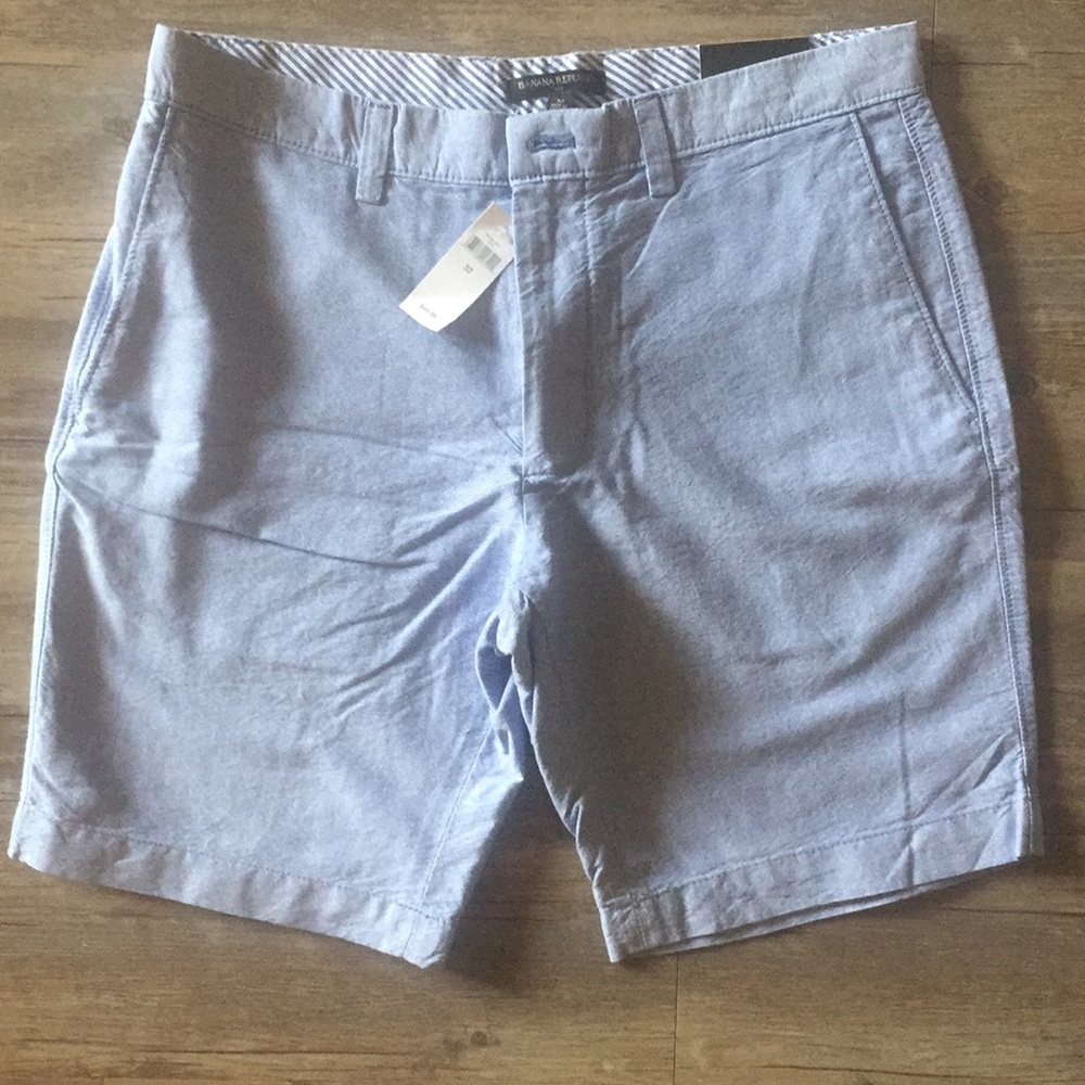 Banana Republic Men’s 9” Shorts Size 32